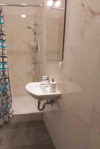Cozy New Apartment Near Hannovermarkt 维也纳 外观 照片